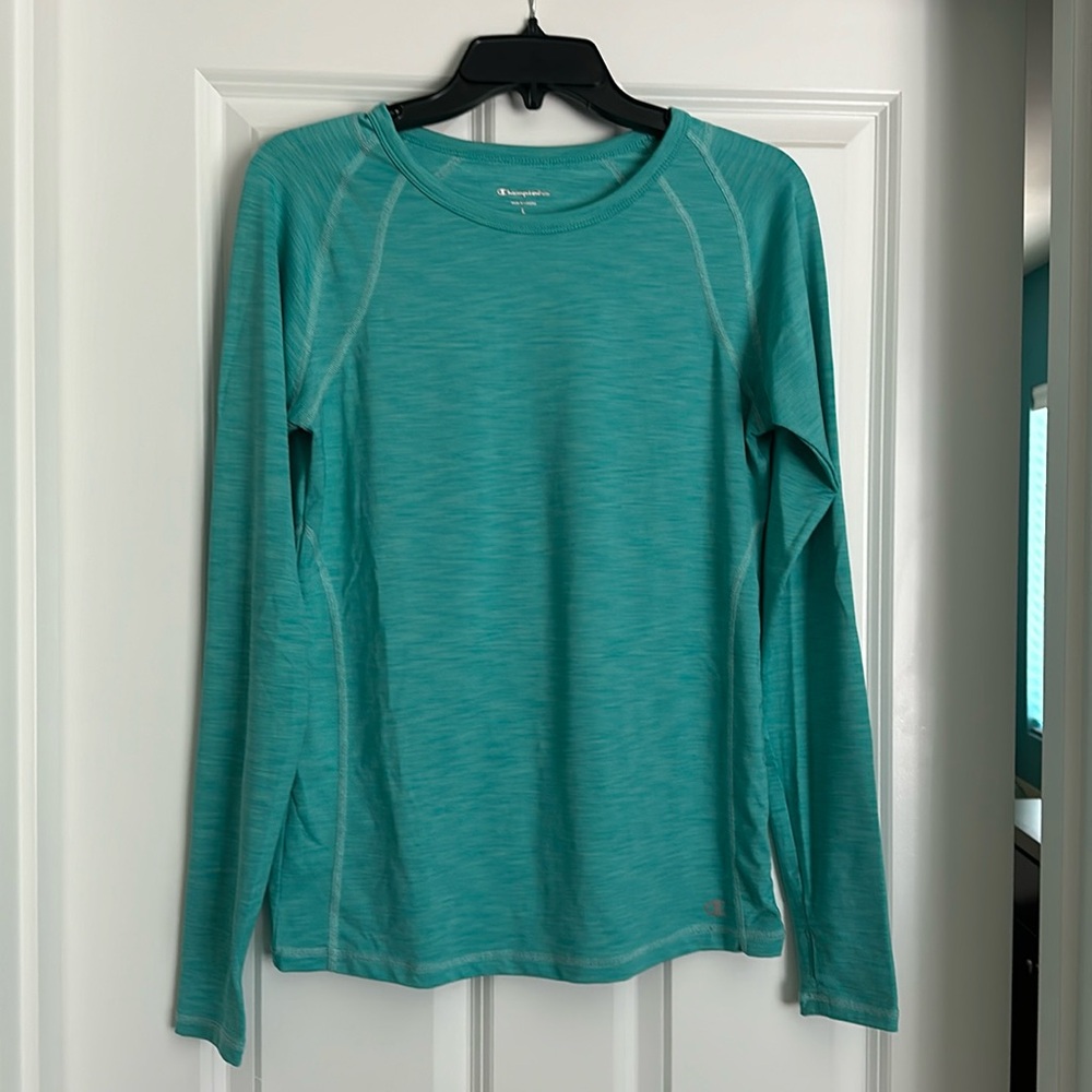 Champion active top. Long sleeve. Size large.